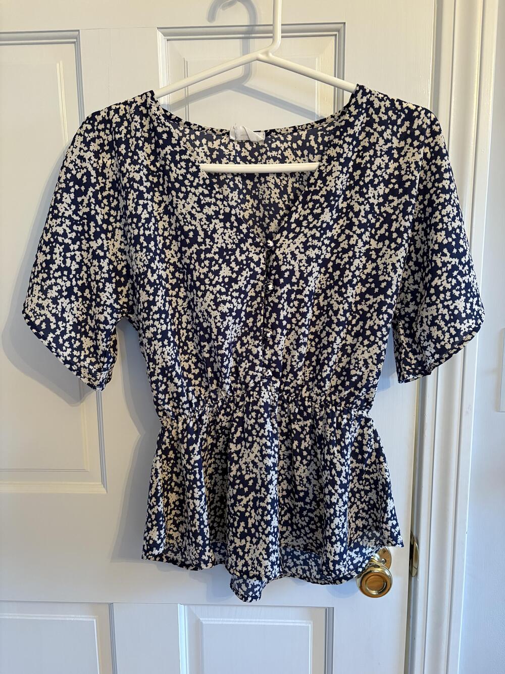 Sienna Sky Shirt Womens XS Navy Blue White Peplum Short Sleeve Floral Blouse